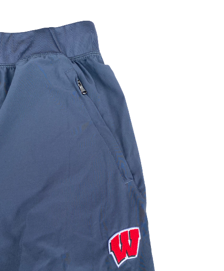 Jack Coan Wisconsin Football Team Issued Sweatpants (Size L)