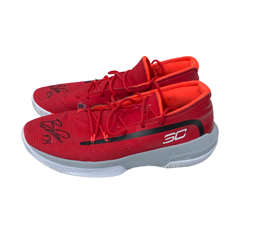 Brad Davison Wisconsin Basketball SIGNED Practice Worn Shoes (Size 13)