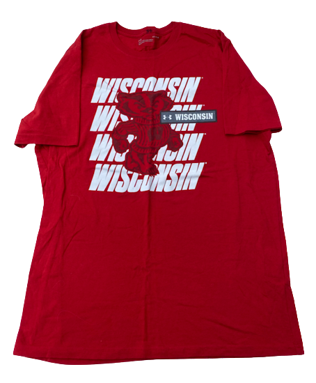 Brad Davison Wisconsin Basketball Team Issued Workout Shirt (Size L)