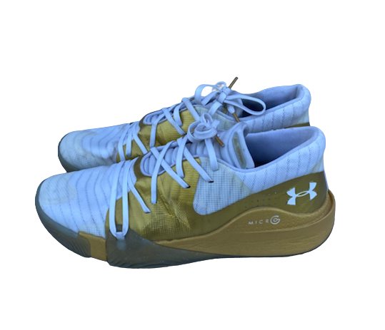 Brad Davison Wisconsin Basketball Team Issued Shoes (Size 13)
