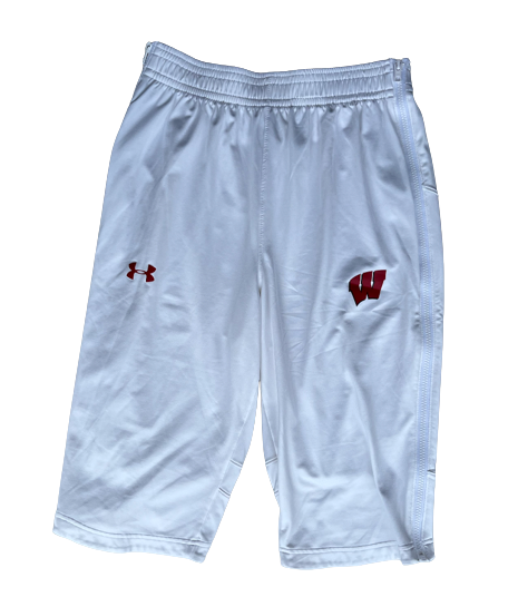 Carter Higginbottom Wisconsin Basketball Team Exclusive 3/4 Length Shorts (Size M)