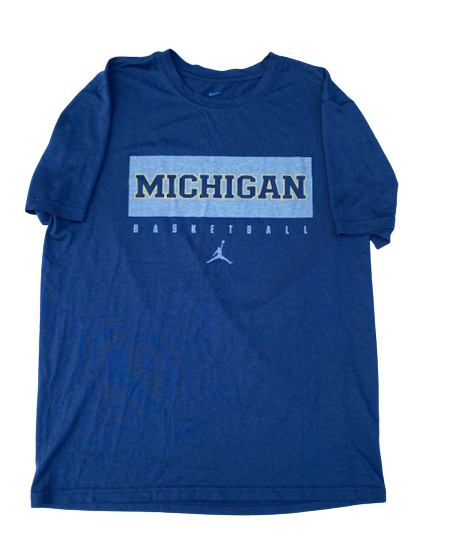 Priscilla Smeenge Michigan Basketball Team Issued Workout Shirt (Size M)
