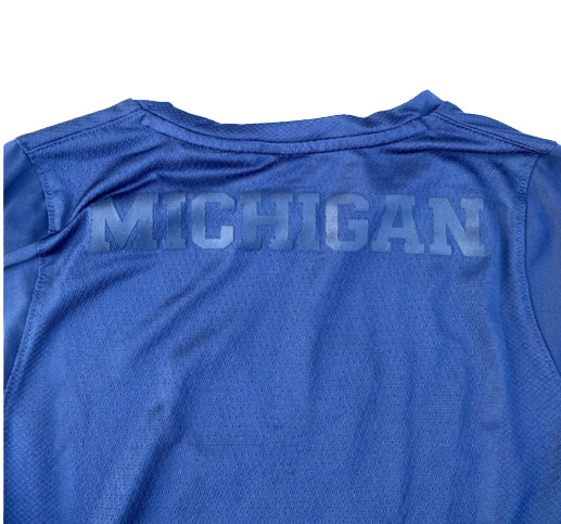 Priscilla Smeenge Michigan Basketball Team Exclusive Pre-Game Shooting Shirt (Size Women&