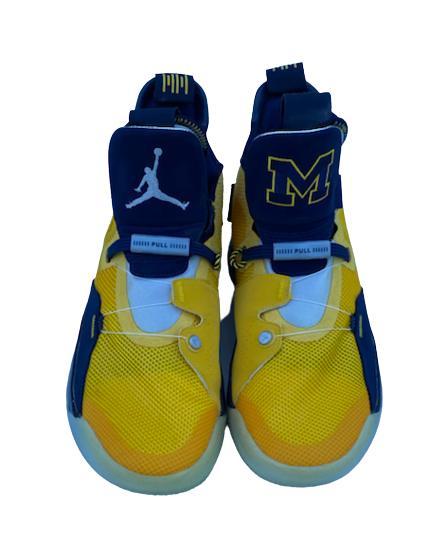 Priscilla Smeenge Michigan Basketball Player Exclusive Jordan 33 Shoes (Size Men&