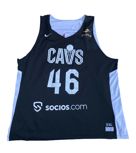 Nate Reuvers Cleveland Cavaliers Signed Team Exclusive Reversible Practice Jersey (Size 2XL)