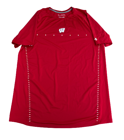 Nate Reuvers Wisconsin Basketball Team Issued Workout Shirt (Size 2XLT)