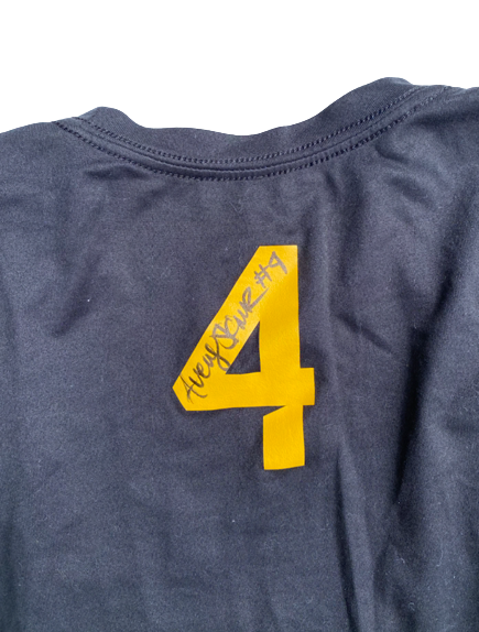 Avery Skinner Baylor Volleyball Team Exclusive Signed Long Sleeve Practice Shirt with Number on Back (Size L)