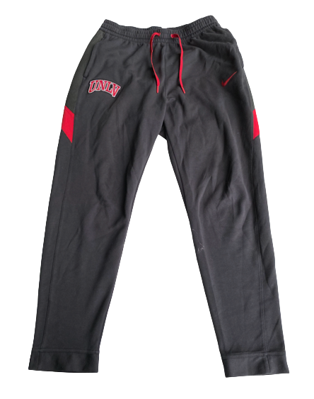 Royce Hamm Jr. UNLV Basketball Team Issued Travel Sweatpants (Size XL)