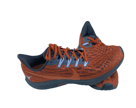 Skyler Bonneau Texas Football Team Issued Workout Shoes (Size 11)