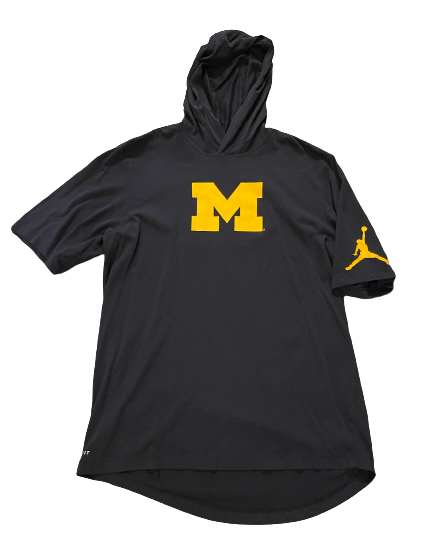 Michigan Basketball Player Exclusive Jordan Pre-Game Warm-Up Short Sleeve Hoodie (Size L)