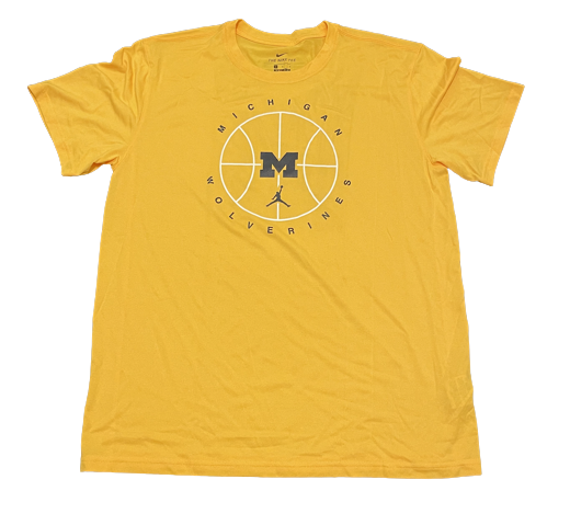 Michigan Basketball Team Issued Jordan Workout Shirt (Size L)