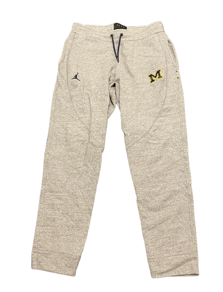 Michigan Basketball Team Exclusive Jordan Travel Sweatpants (Size XLT)