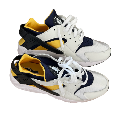 Michigan Basketball Nike Air Huarache Shoes - NEVER WORN (Size 10)