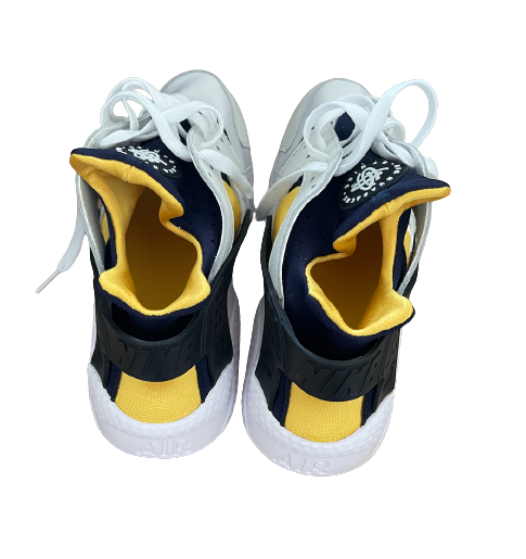 Michigan Basketball Nike Air Huarache Shoes - NEVER WORN (Size 10)