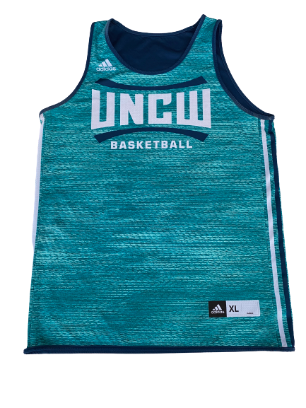 Devontae Cacok UNCW Basketball Reversible Practice Jersey (Size XL)