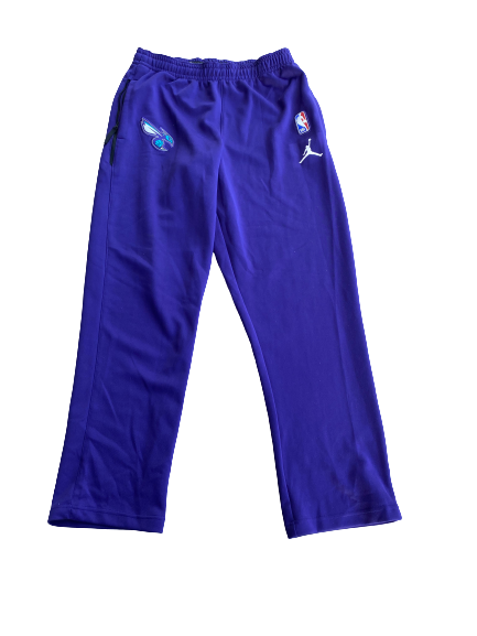 Jalen McDaniels Charlotte Hornets Sweatpants (Size LT)