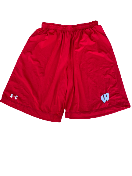 Cristian Volpentesta Wisconsin Football Team Issued Workout Shorts (Size L)