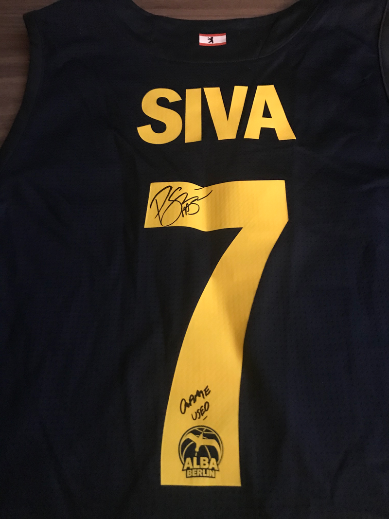 Peyton Siva Signed Game Used Alba Berlin Jersey